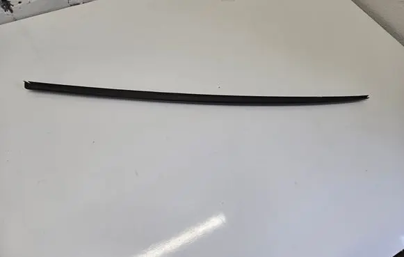 Audi Q8 Windshield trim 4M8854327