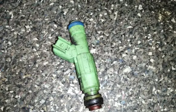 Fuel injectors set