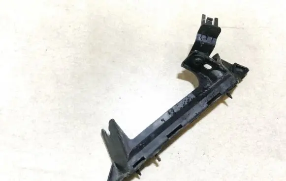 Seat Ibiza IV (6J,6P) Front bumper mounting bracket 6j0807184
