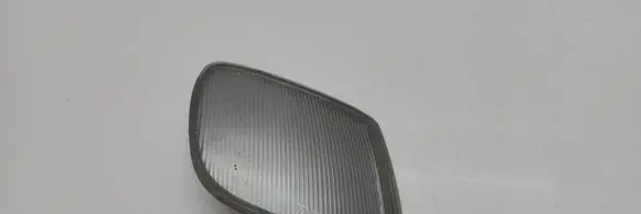 Volkswagen PASSAT B4 Front reflector 185101B