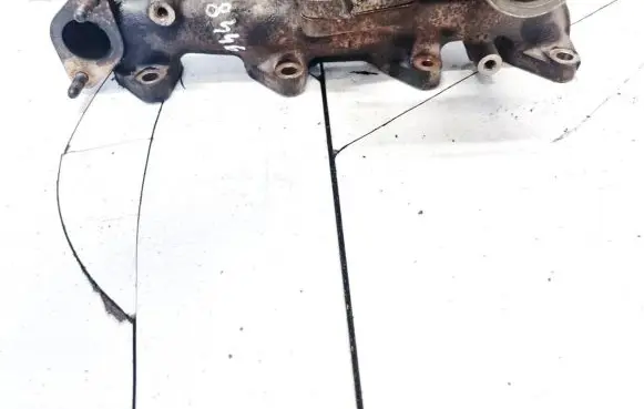 Hyundai Santa Fe Exhaust manifold