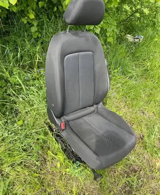 Audi Q2 - Front driver seat 5QA881105F J1262017707 01839914