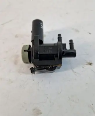 Audi A4 S4 B8 8K Turbo solenoid valve 1K0906283A