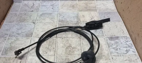 Citroen C5 Engine bonnet/hood lock release cable 