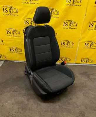 Ford Mustang VI Front passenger seat 