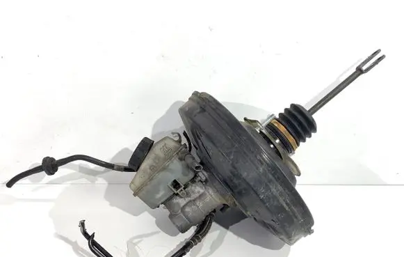 Opel Zafira B Brake booster 13142362