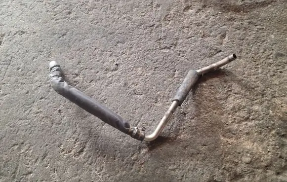 BMW X5 E53 Engine coolant pipe/hose