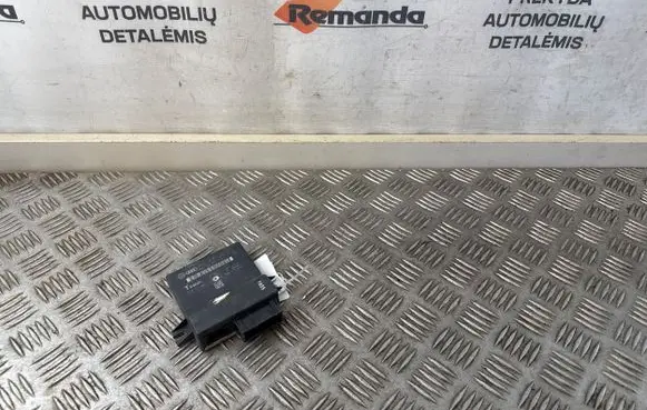 Audi A6 S6 C6 4F Gateway control module 4F0907468