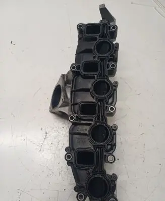 Volkswagen Golf VI Intake manifold 03L129711E CBB