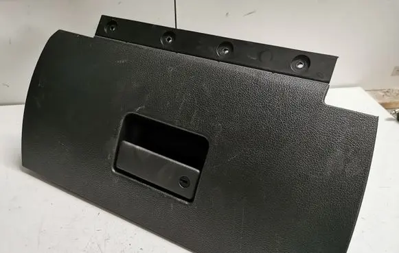 Ford Mustang V Glove box lid/cover 