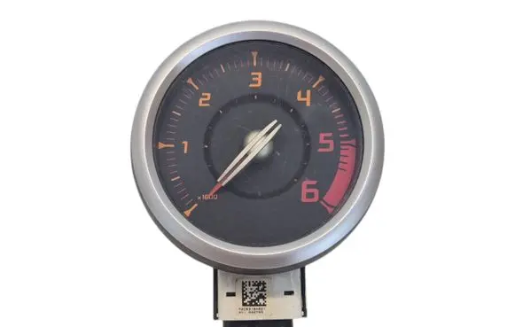 Speedometer (instrument cluster)