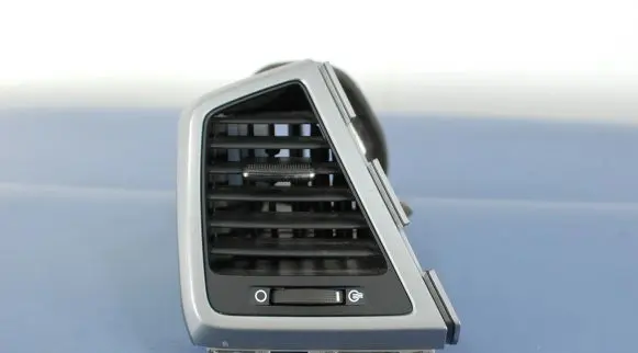 Hyundai Tucson JM Dashboard side air vent grill/cover trim