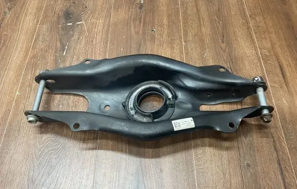 Mercedes-Benz E W213 Rear control arm A2053522000