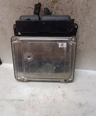 Volkswagen Scirocco Engine control unit/module 03C906027F 0261S04347