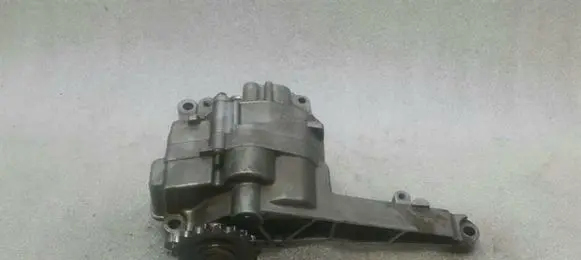 Mercedes-Benz CLS C219 Oil pump A6421802001