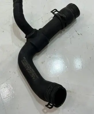 Mercedes-Benz C W204 Engine coolant pipe/hose A2712002552 | 888.112.308