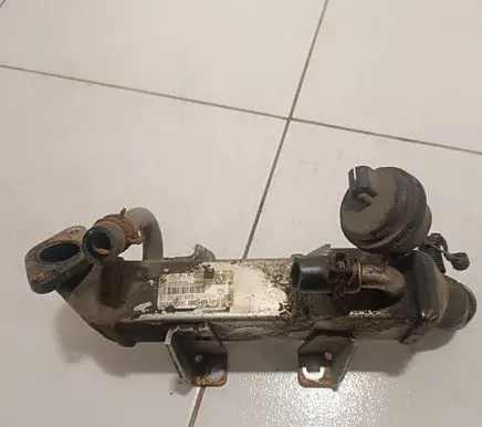Renault Master III EGR valve cooler 8200910446 T0182005 210510015