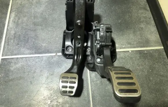 Volkswagen Cross Polo Pedal assembly 6Q1721503M 6R1721058E