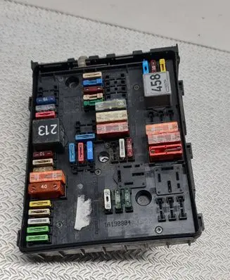 Audi A3 S3 8P Fuse module 1K0937124K 014189861