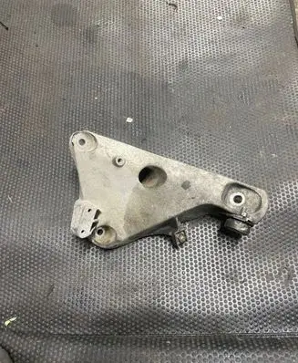 BMW X5 E70 Engine mounting bracket 6790021