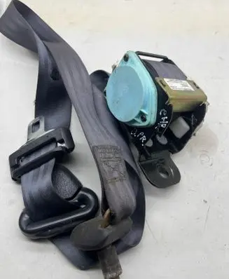 Chrysler Voyager Front seatbelt M301002 0RL18LAZAA