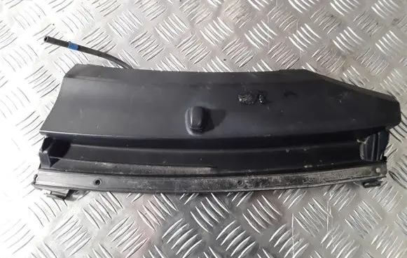 Toyota Yaris Windshield trim 557830D040