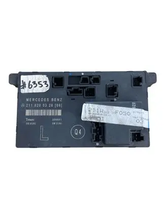 Mercedes-Benz E W211 Door control unit/module 2118200326