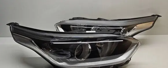 KIA Ceed Headlight/headlamp 92101J7050 921012J7050 K134