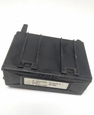 Volkswagen Golf II Engine control unit/module HJS63010018 0196886 KBA16636