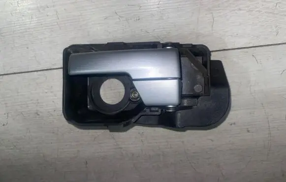 Rear door interior handle