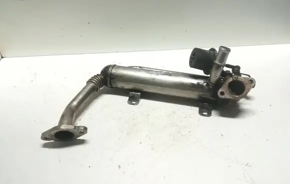Skoda Octavia Mk2 (1Z) EGR valve cooler 03G131512AD