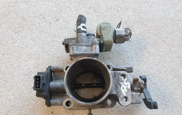 Toyota Avensis T220 Throttle valve 2227016100 0945205010 0280122068