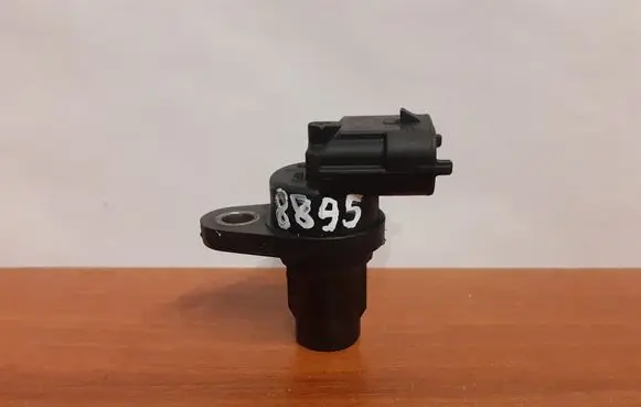 Mercedes-Benz C W204 Crankshaft position sensor 0232103050 A0041539628