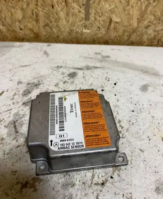 Mercedes-Benz ML W163 Airbag control unit/module 1635421318