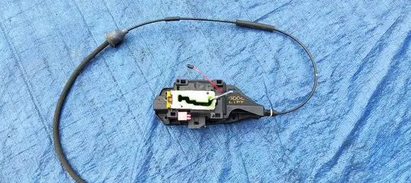 Chrysler 300C Gear shifter/selector P04578907AC 04578761AA