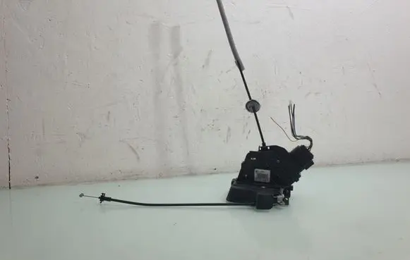 Volvo S80 Front door lock 31253658