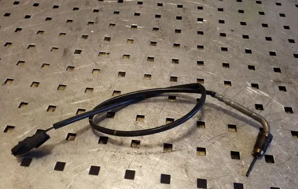 Nissan X-Trail T32 Exhaust gas temperature sensor 226407522R