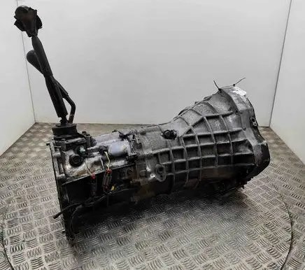 Nissan Navara D22 Manual 6 speed gearbox 32000VK511