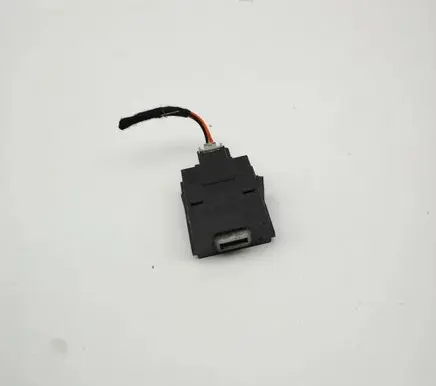 Fiat 500E USB socket connector 00521628340 521628340