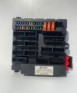 Opel Signum Fuse module 13170895 00281047 519044101