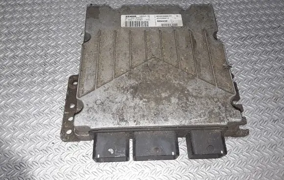 Renault Laguna II Engine control unit/module S110919502 8200200577