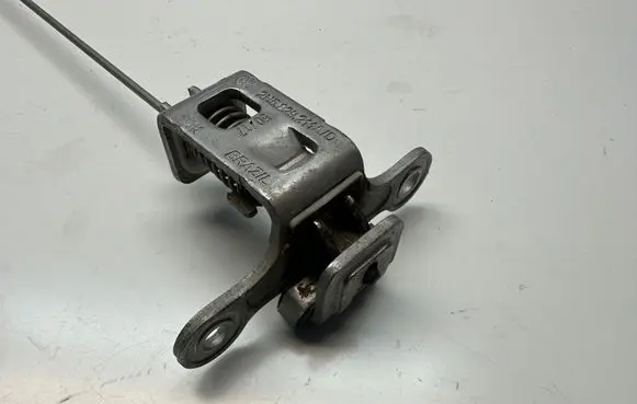 Volkswagen Amarok Tailgate/trunk/boot lock/catch/latch 2H5829211A