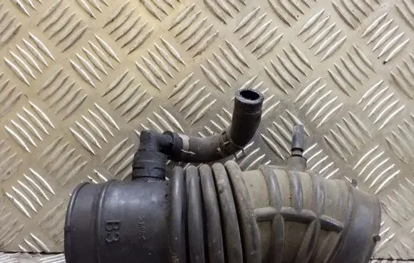 Nissan X-Trail T30 Intercooler hose/pipe
