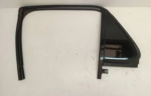 Ford Explorer V Rear door window glass