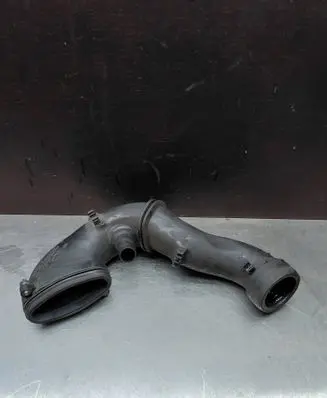 BMW 5 E60 E61 Turbo air intake inlet pipe/hose 7794172