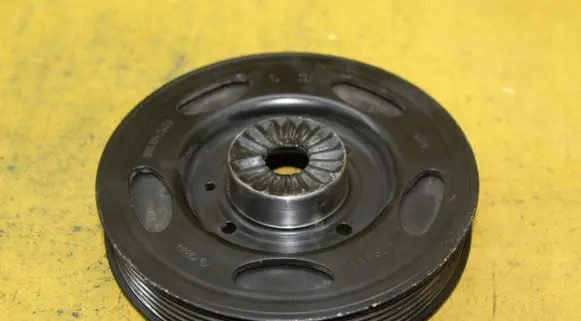 Audi A4 S4 B7 8E 8H Crankshaft pulley