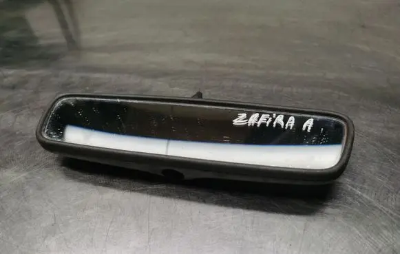 Rear view mirror (interior)