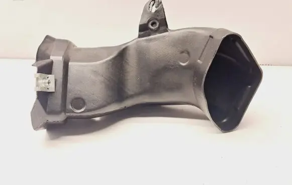 Audi A4 S4 B8 8K Air intake hose/pipe 8T2819725A