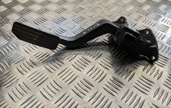 Land Rover Discovery Sport Accelerator throttle pedal FK729F836BB