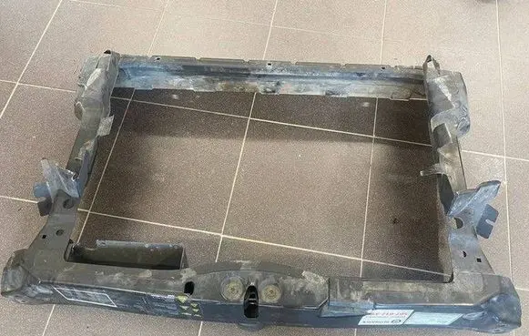 Skoda Octavia Mk2 (1Z) Radiator support slam panel